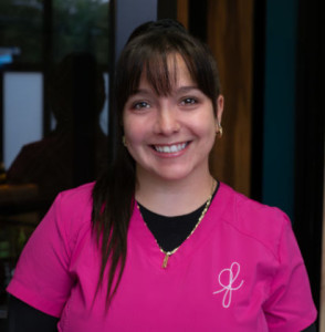 Kim Daviault Hygiéniste dentaire Kim Daviault Hygiéniste dentaire